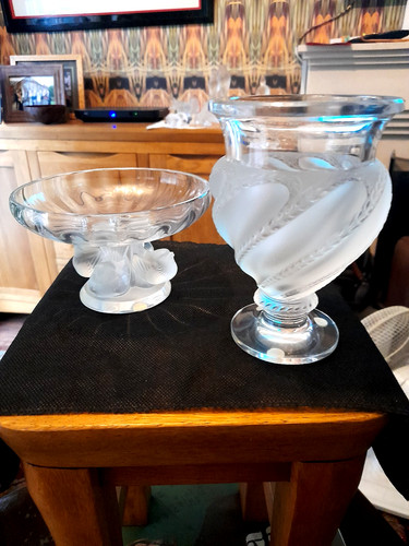 Lalique nogent footed bird - footed,